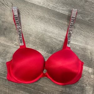 34D Victoria Secret Bra